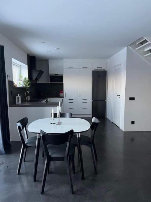Fint Hus Naera Jaervsoebacken Villa Bagian luar foto